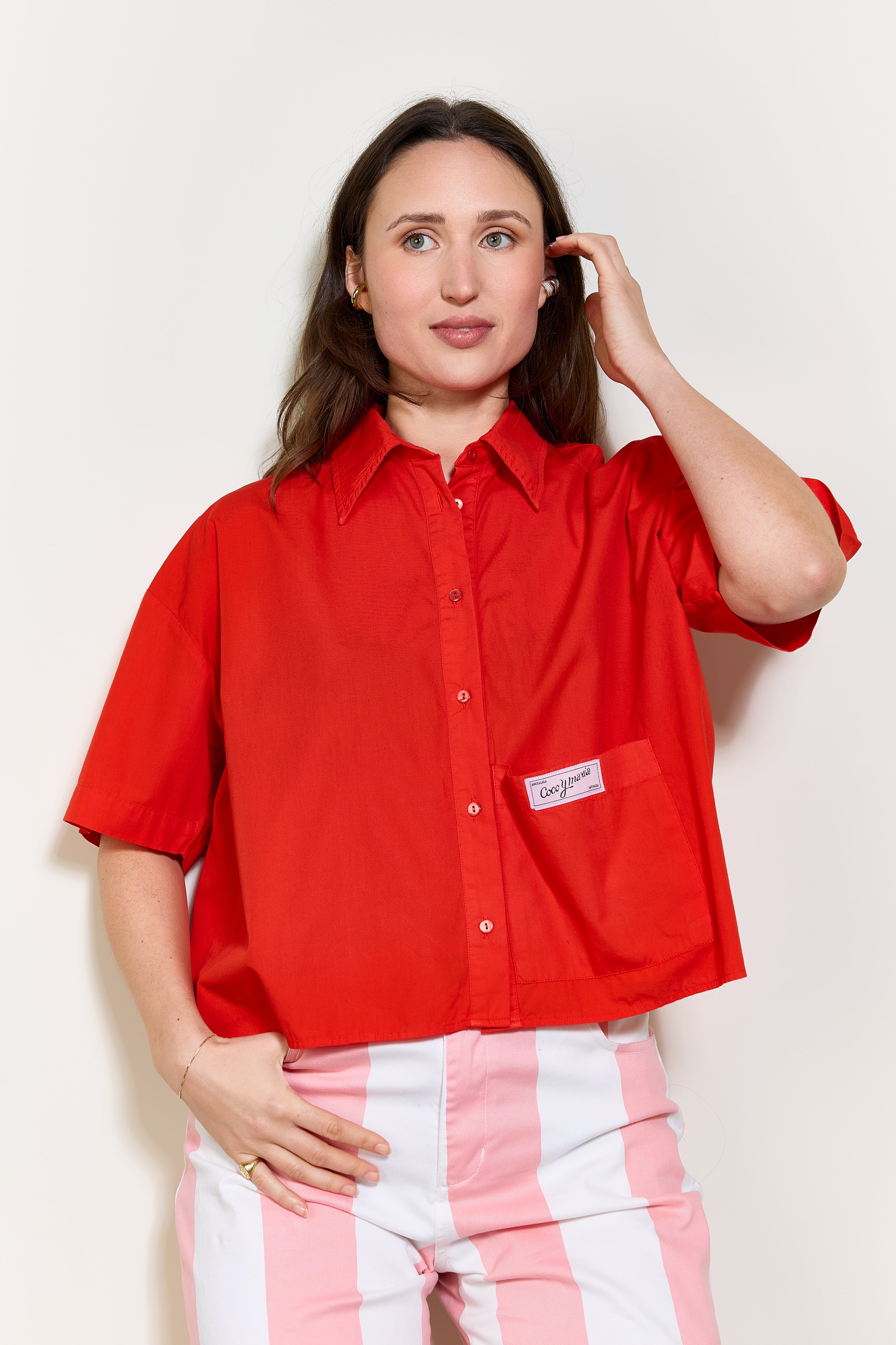 LA CAMISA NINA