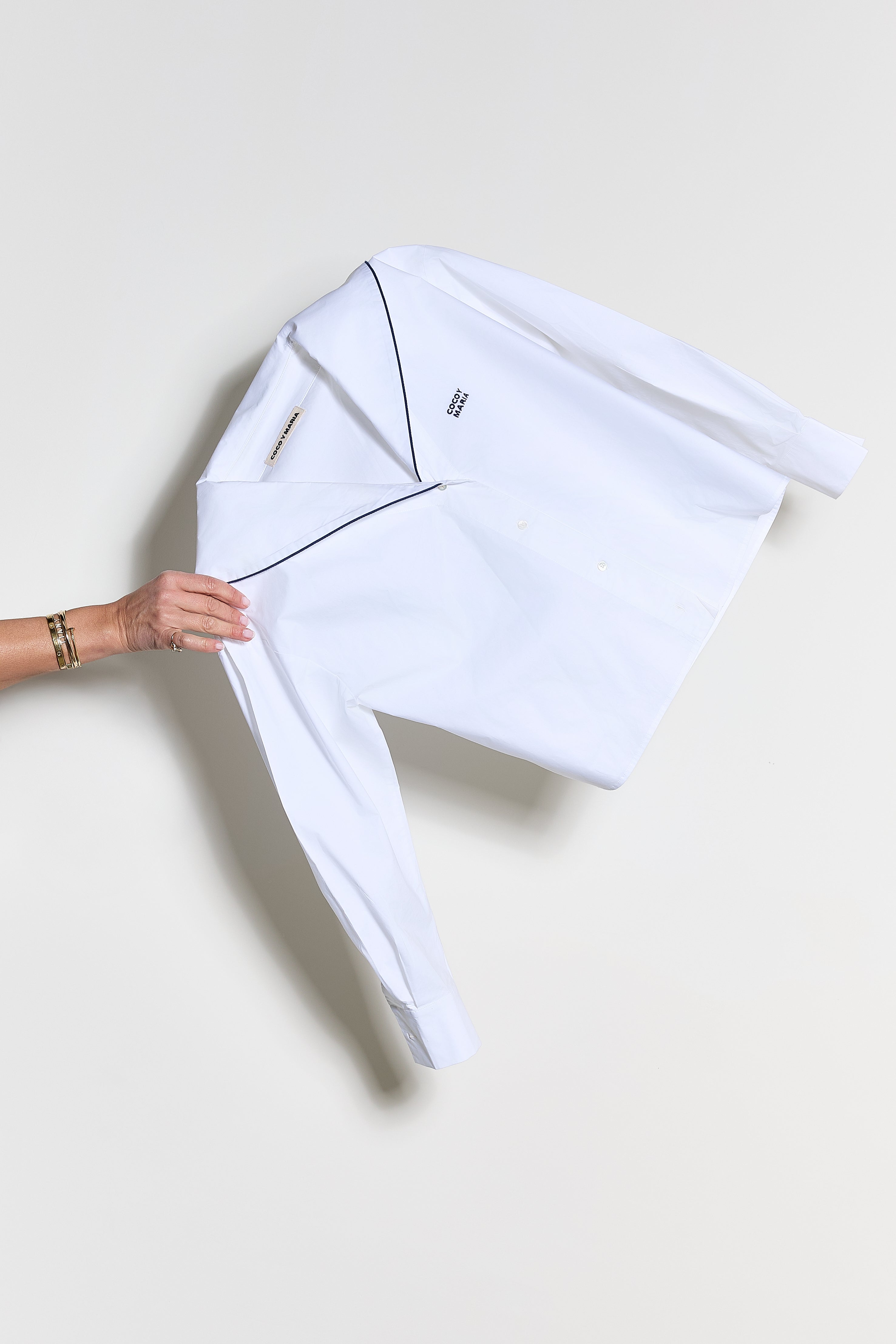 La Camisa Marina
